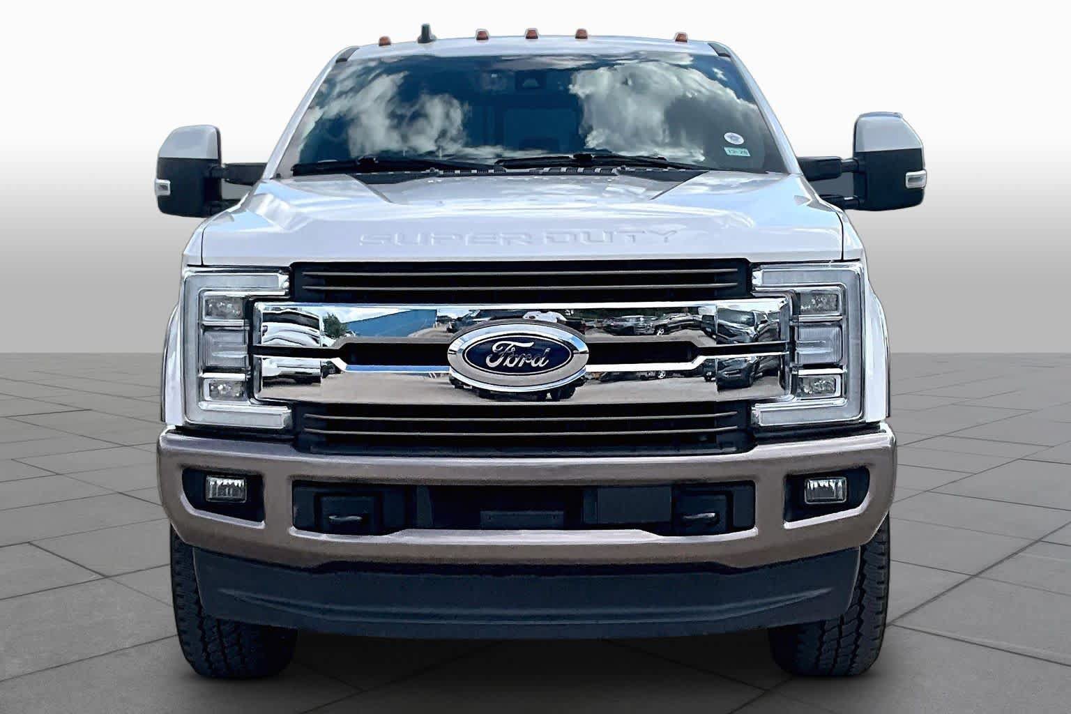 Certified 2019 Ford F250 King Ranch w/ King Ranch Ultimate Package AWD/4WD image 4