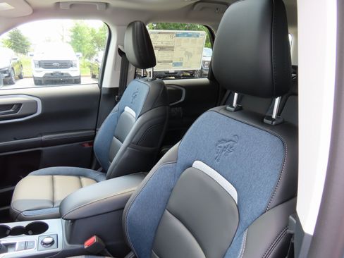 New 2025 Ford Bronco Sport Outer Banks w/ Outer Banks Tech Package+ image 17