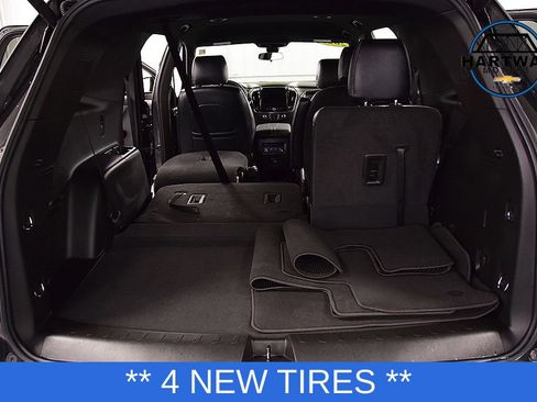 Used 2023 Chevrolet Traverse LT AWD/4WD image 33