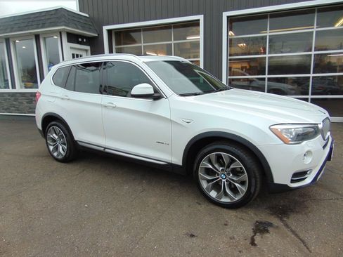 Used 2015 BMW X3 xDrive28i image 1