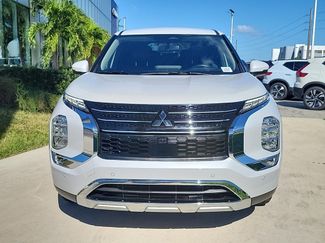 Used 2022 Mitsubishi Outlander SE video 2