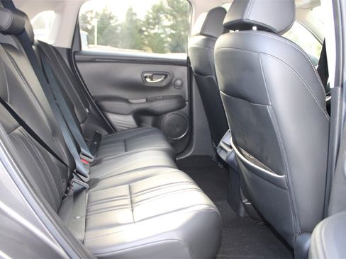 Certified 2024 Honda HR-V EX-L image 18