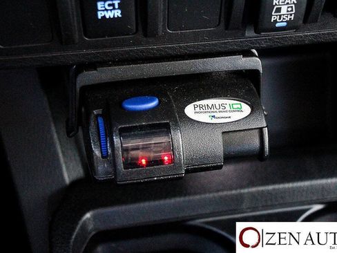 Used 2022 Toyota Tacoma SR5 RWD image 22