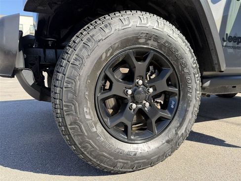 Used 2021 Jeep Wrangler Unlimited Sport image 16