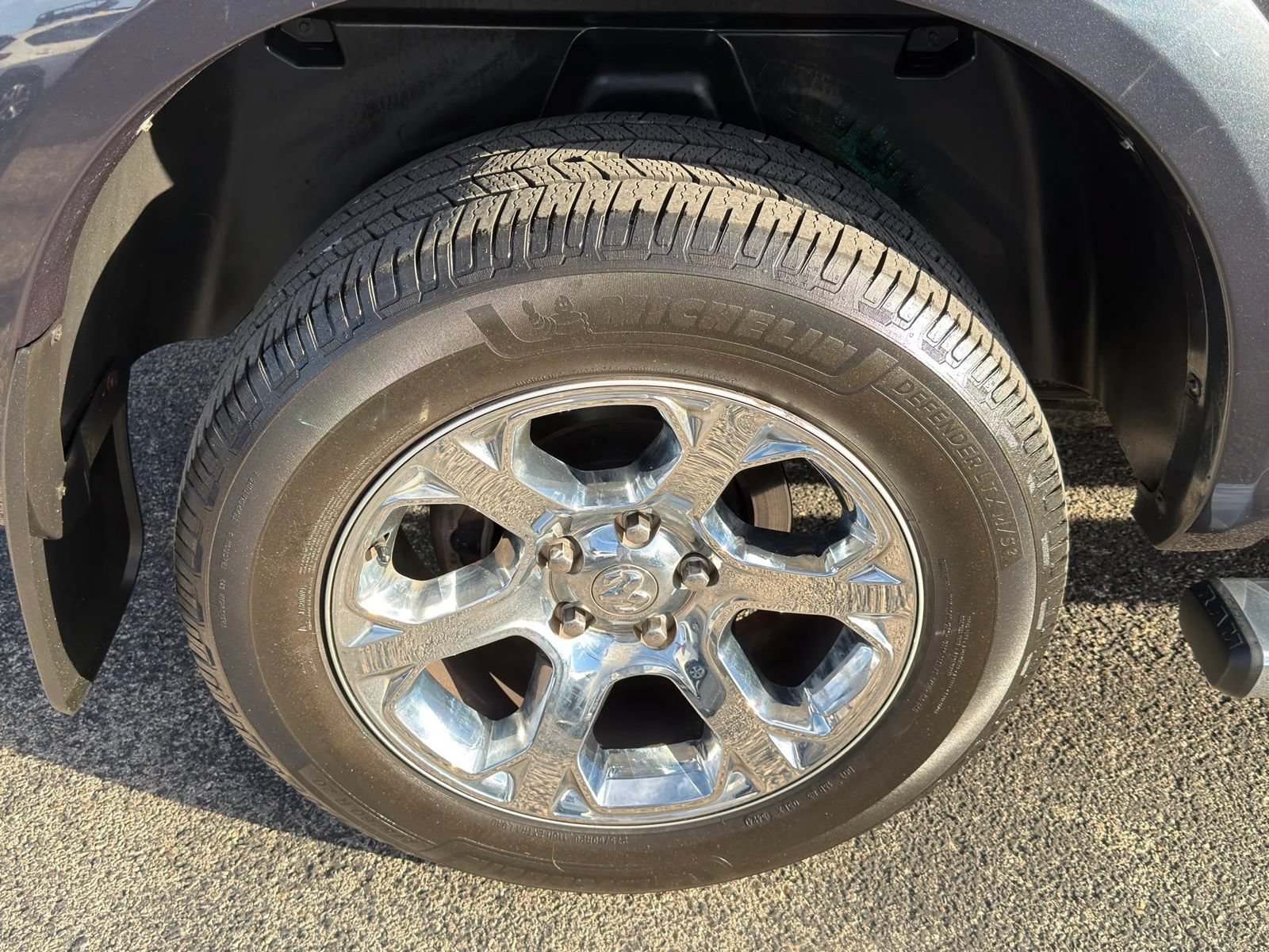 Used 2016 RAM 1500 Laramie w/ Convenience Group AWD/4WD image 10
