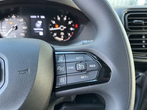 Used 2024 RAM ProMaster 2500 w/ Convenience Group image 14