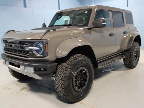 New 2026 Ford Bronco Raptor w/ Interior Carbon Fiber Pack AWD/4WD image 27