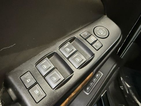 Used 2016 GMC Yukon Denali w/ Open Road Package image 27