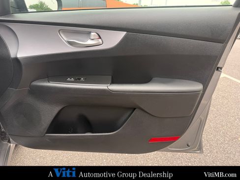 Used 2024 Kia Forte LXS w/ LXS Technology Package FWD image 27
