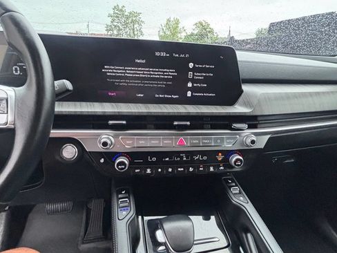 Used 2023 Kia Telluride EX w/ EX Captain's Chair Package AWD/4WD image 14
