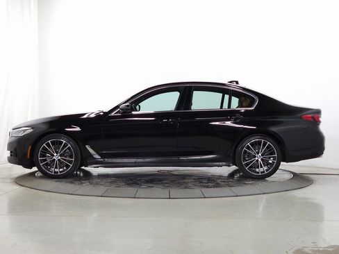 Used 2023 BMW 530i xDrive w/ Convenience Package image 4