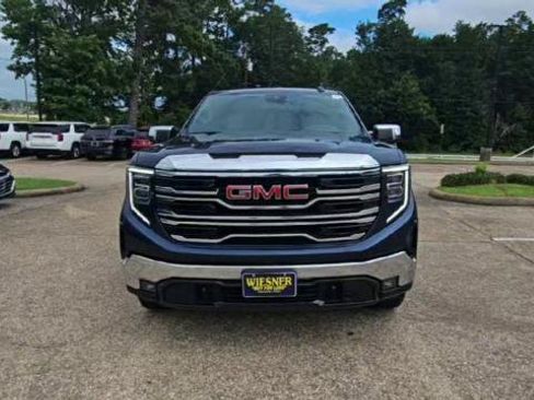 Certified 2023 GMC Sierra 1500 SLT RWD image 3
