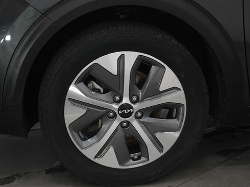 Used 2022 Kia Niro EX w/ Cold Weather Package image 28