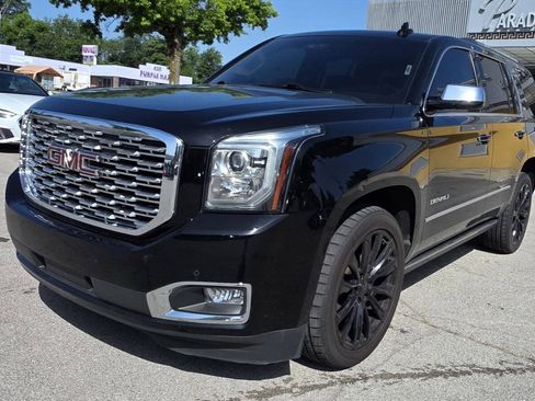 Used 2018 GMC Yukon Denali w/ Denali Ultimate Package AWD/4WD image 1