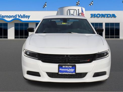 Used 2023 Dodge Charger SXT image 2