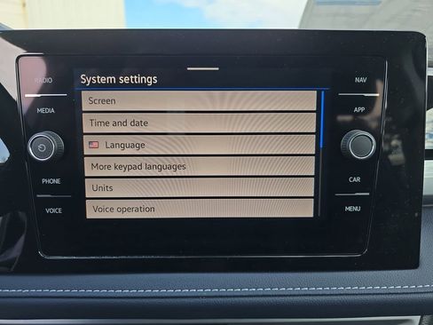 New 2026 Volkswagen Taos SEL image 18