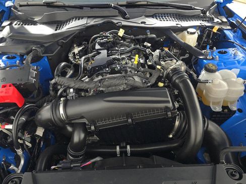 Used 2025 Ford Mustang Premium image 19