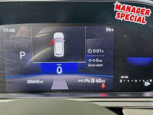 Used 2025 Volkswagen Taos SE FWD image 14