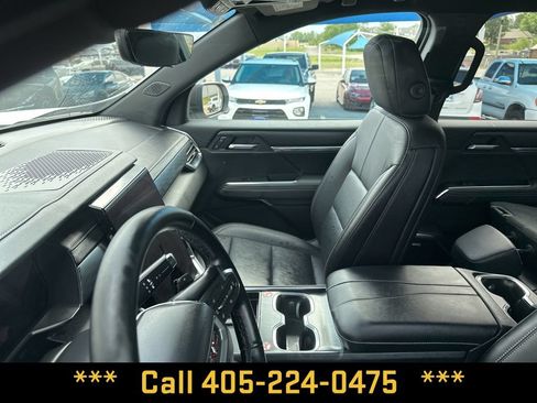 Used 2026 GMC Acadia Elevation w/ Elevation Premium Package FWD image 20