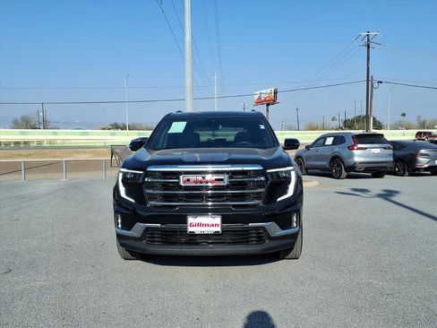 Used 2024 GMC Acadia Elevation w/ Luxury Package image 3