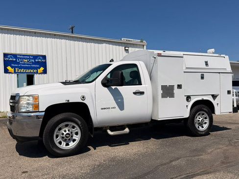 Used 2013 Chevrolet Silverado 3500 W/T RWD image 1