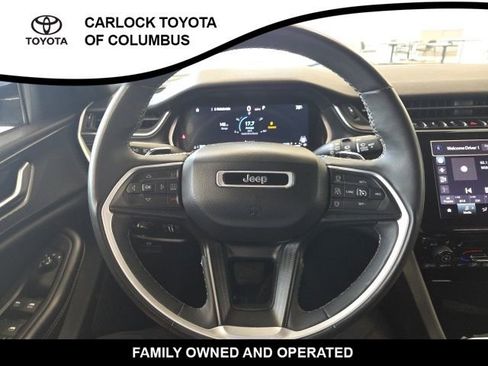 Used 2023 Jeep Grand Cherokee L Laredo image 24