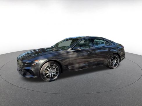 Used 2025 Genesis G70 2.5T image 8