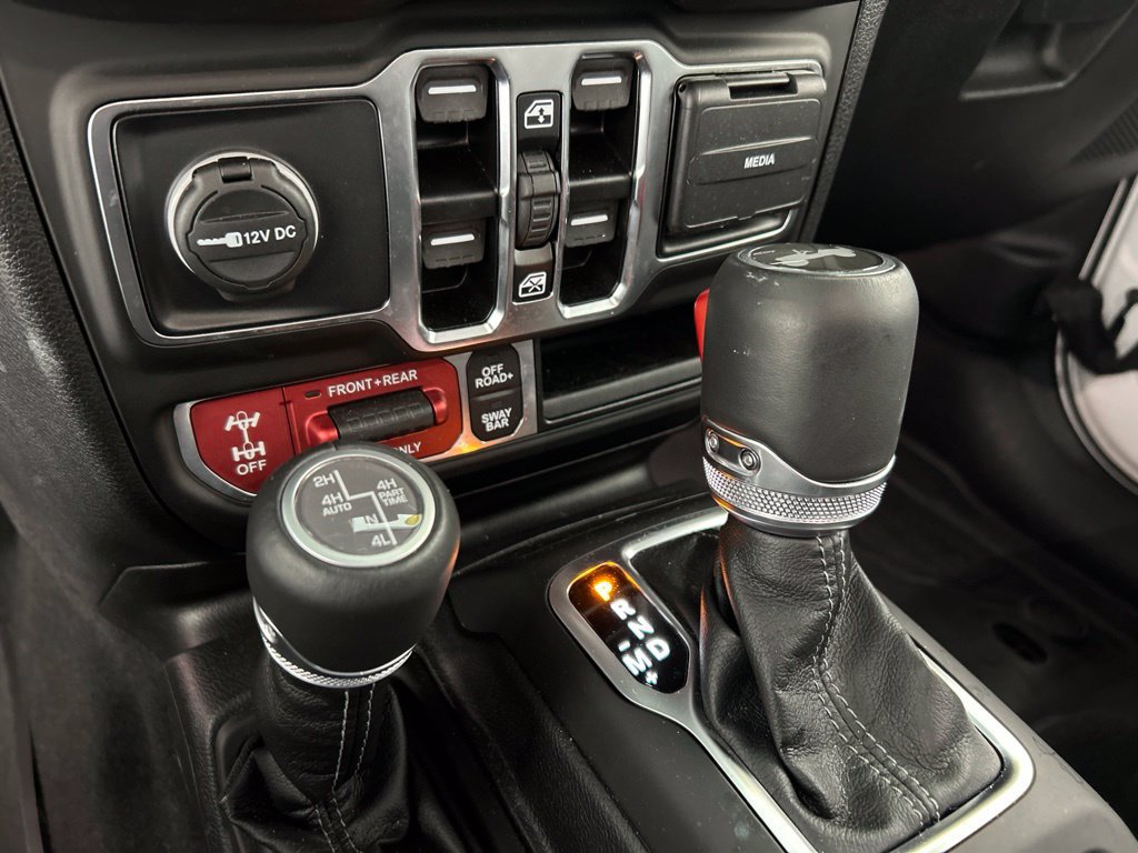Used 2025 Jeep Wrangler Unlimited Rubicon AWD/4WD image 19