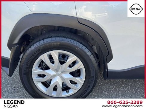 Used 2023 Toyota Corolla Cross L image 10