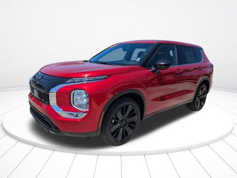 New 2026 Mitsubishi Outlander LE FWD image 8