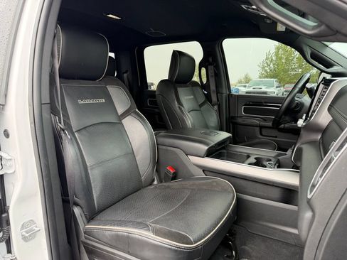 Used 2021 RAM 3500 Laramie AWD/4WD image 19