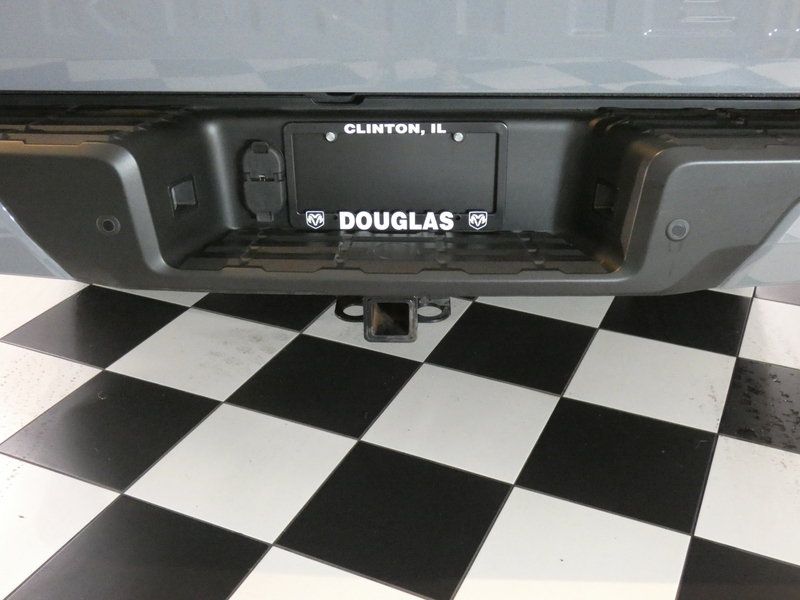Used 2024 Nissan Frontier PRO-4X w/ Pro Premium Package AWD/4WD image 13