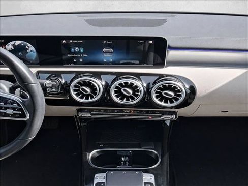 Certified 2020 Mercedes-Benz CLA 250 image 19