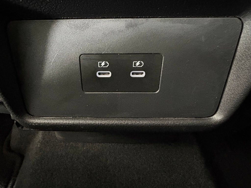 Used 2024 Nissan Rogue SV FWD image 43