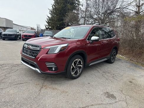 Used 2023 Subaru Forester Touring image 6