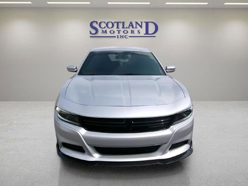 Used 2022 Dodge Charger SXT w/ Plus Group image 3
