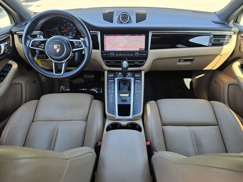 Used 2020 Porsche Macan AWD/4WD image 19