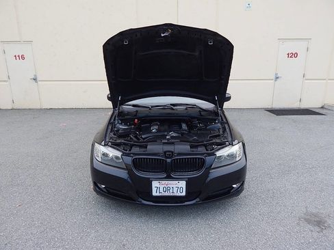 Used 2011 BMW 328i Sedan image 25