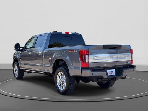 Certified 2021 Ford F250 Platinum w/ FX4 Off-Road Package AWD/4WD image 7