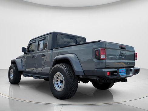 Used 2021 Jeep Gladiator Sport AWD/4WD image 7