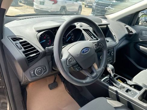 Used 2019 Ford Escape SE FWD image 12