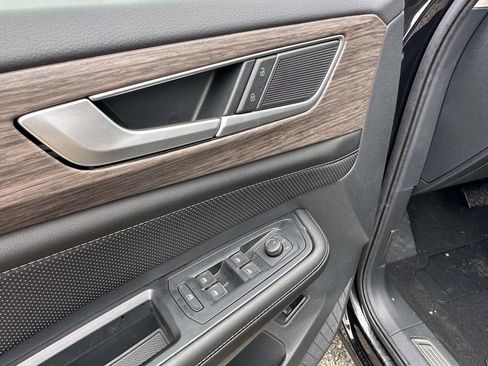 New 2026 Volkswagen Atlas SEL AWD/4WD image 13