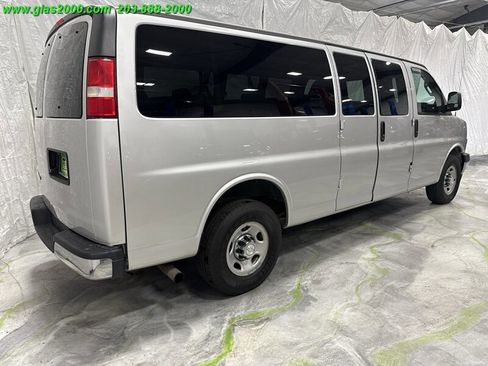 Used 2017 Chevrolet Express 3500 LT w/ LT Preferred Equipment Group image 8