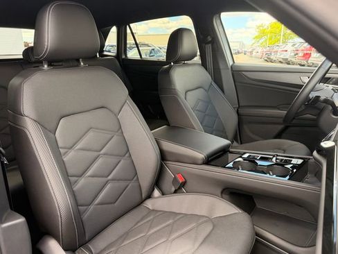 Certified 2026 Volkswagen Atlas Cross Sport SE AWD/4WD image 23