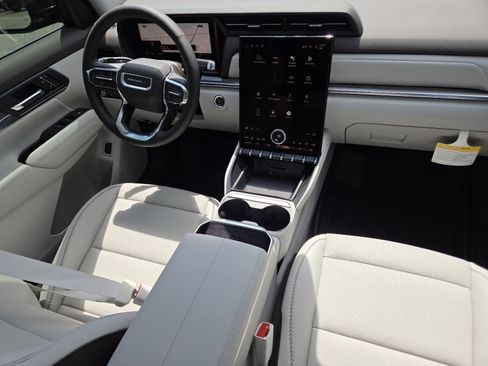 New 2026 GMC Terrain Denali w/ LPO, Floor Liner Package AWD/4WD image 21