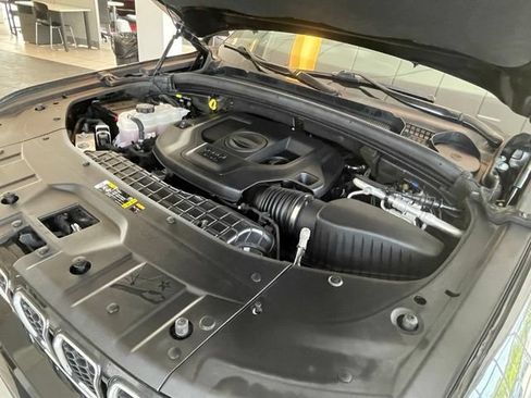 Certified 2022 Jeep Grand Cherokee L Overland AWD/4WD image 37