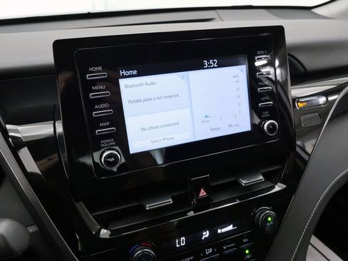 Used 2024 Toyota Camry SE FWD image 31