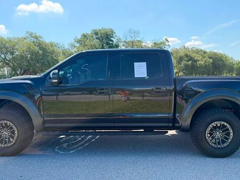 Used 2019 Ford F150 Raptor w/ Equipment Group 802A Luxury AWD/4WD image 15