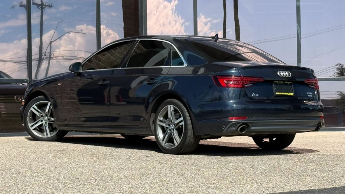 Used 2018 Audi A4 2.0T Ultra Premium Plus w/ Premium Plus Package FWD image 7