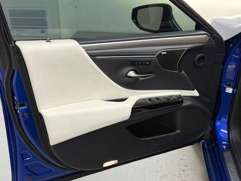 Used 2022 Lexus ES 350 F Sport image 13